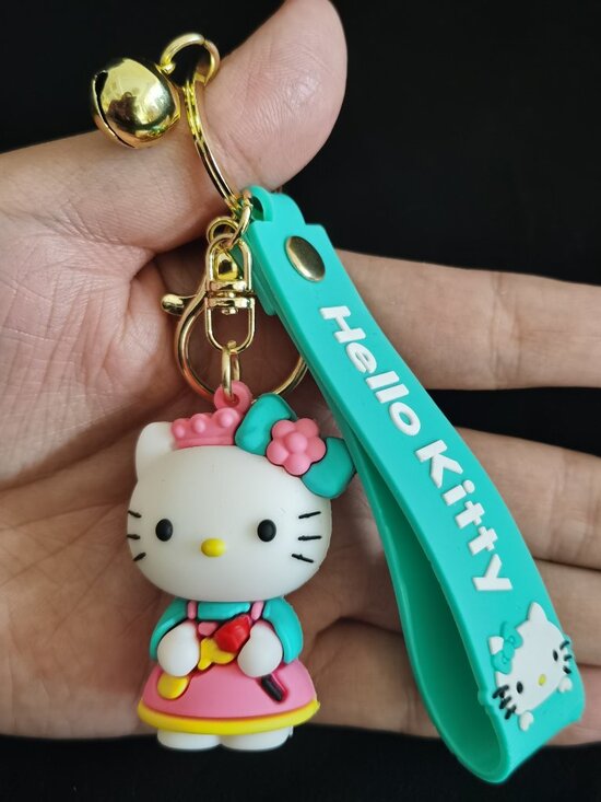 Hello Kitty Accessories - Hello Kitty Baker keychain